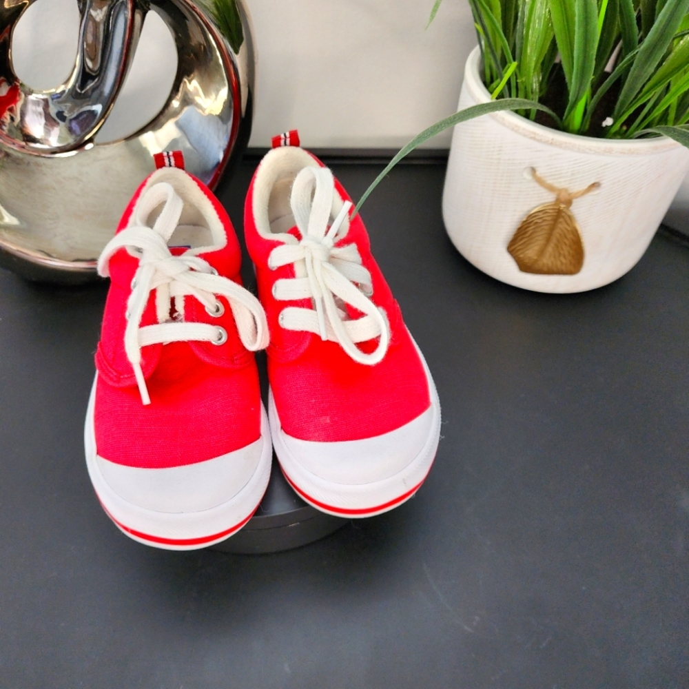 Toddler sneakers